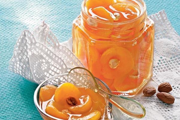 confiture de courgettes et d'abricots pour l'hiver