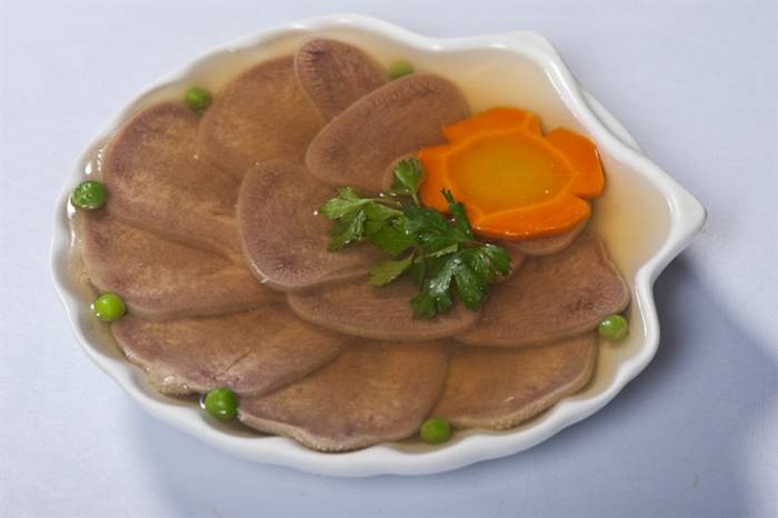 Recepta d'aspic de llengua de porc