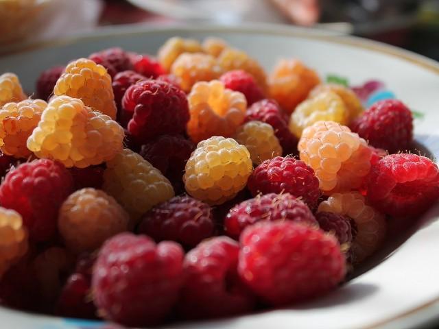 verschiedene Himbeeren