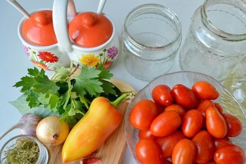 Die Zutaten für Tomaten sind einfach himmlisch 