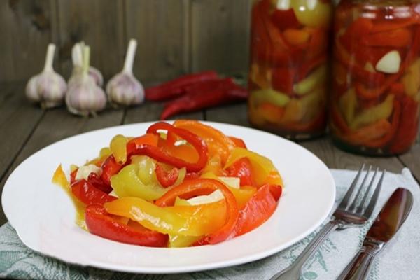 Korejské nakládané sladké papriky