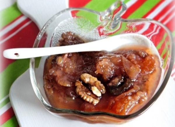 Apple and nut jam on a saucer 