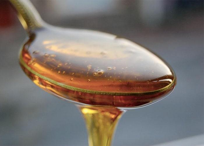 kolik gramů medu v polévkové lžíci