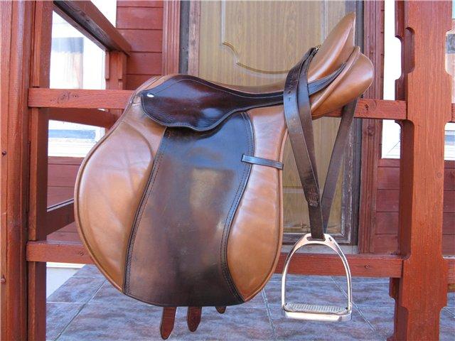 Silla de montar para caballos de competición