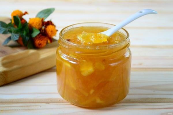 Confiture de mandarine à la cannelle, au gingembre et aux clous de girofle