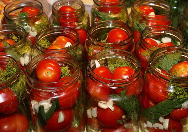 tomaten met groen 