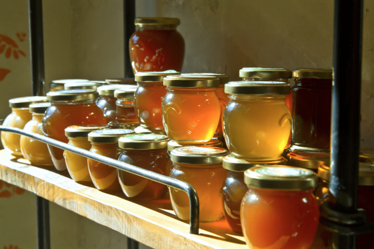 honey in jars photo