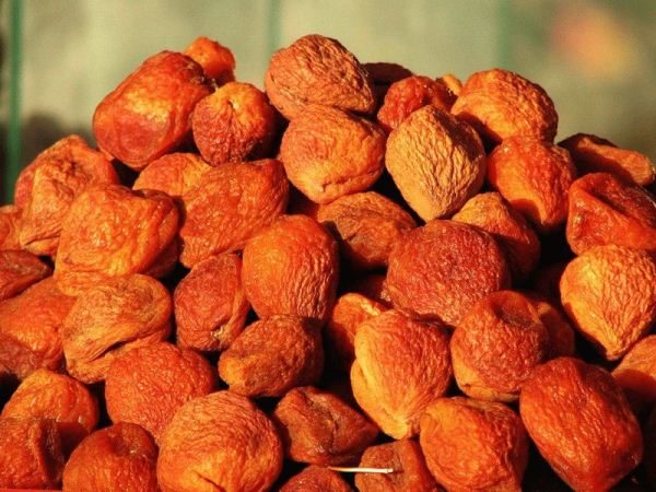 dried apricots in a bowl