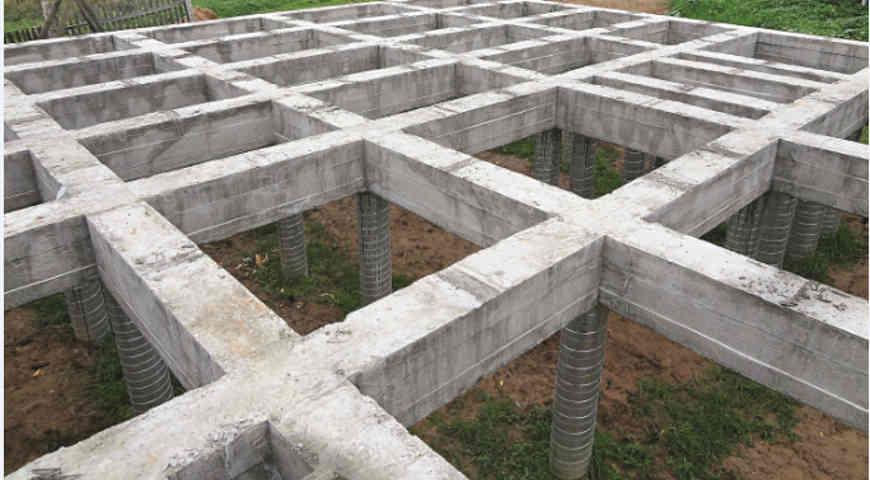 Foundation for stables