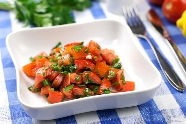 tomato and herb salad