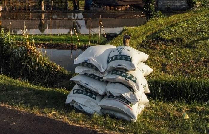 fertilizer bags 