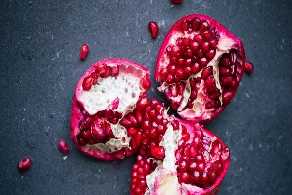 The benefits and harms of pomegranate for human health and ways to consume the fruit and seeds