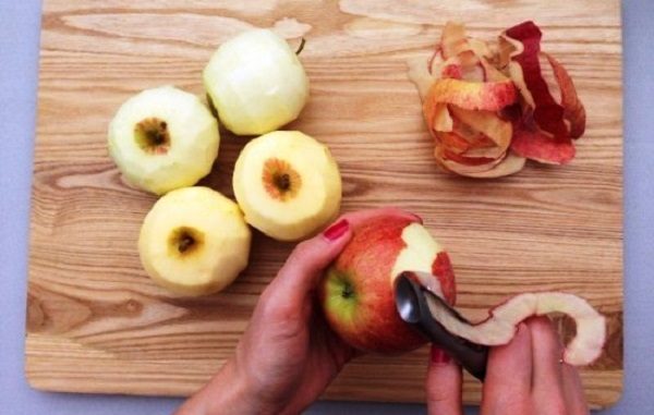 peeled apples