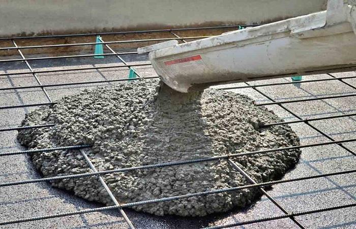 pour concrete 