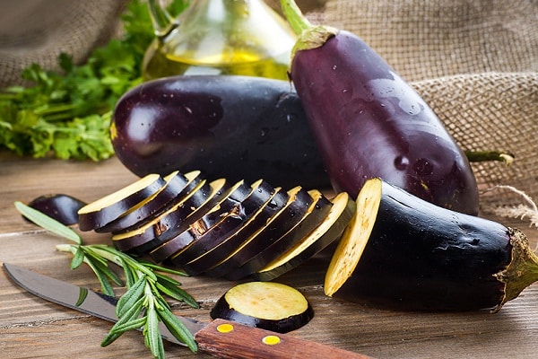 gehackte Aubergine