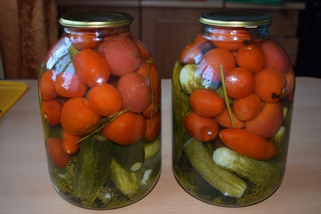 Tomaten mit Gurken ohne Zucker 