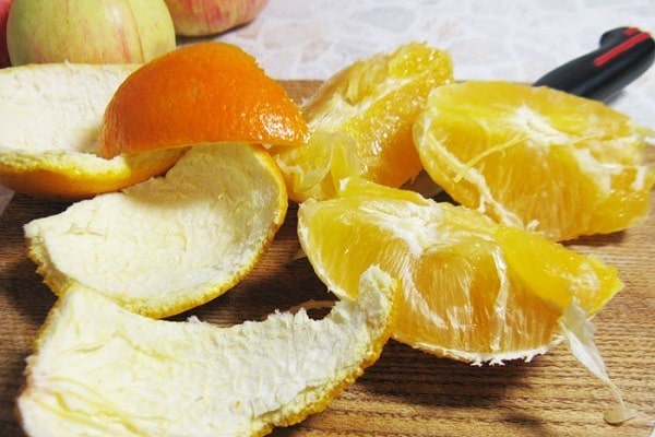nalijí se pomeranče