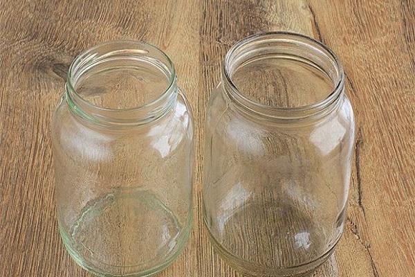 glass jars 