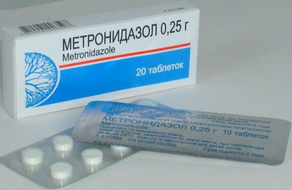 metronidazol pro krůty