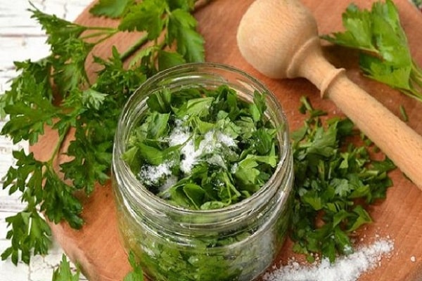 Pickling parsley