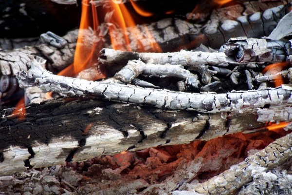 el foc està cremant 