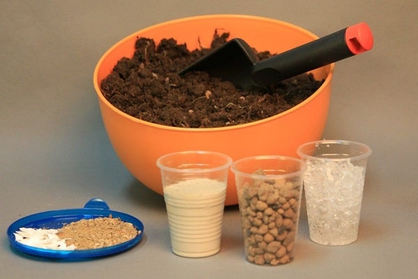 make a soil mixture