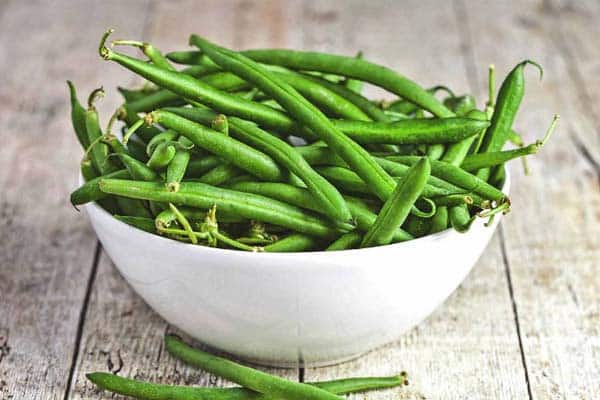 green beans in a bowl