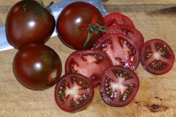 Red brown tomatoes