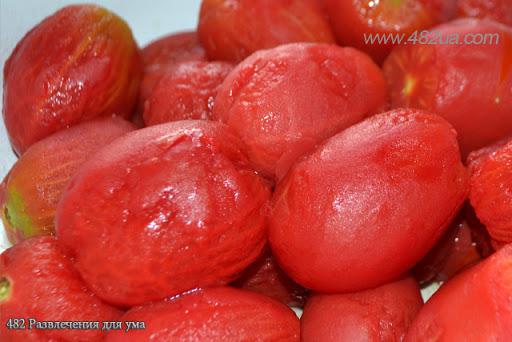 geschälte Tomaten aus der Dose