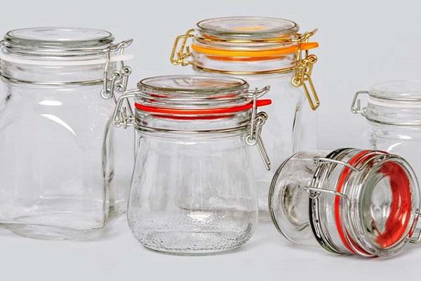 glass jars 