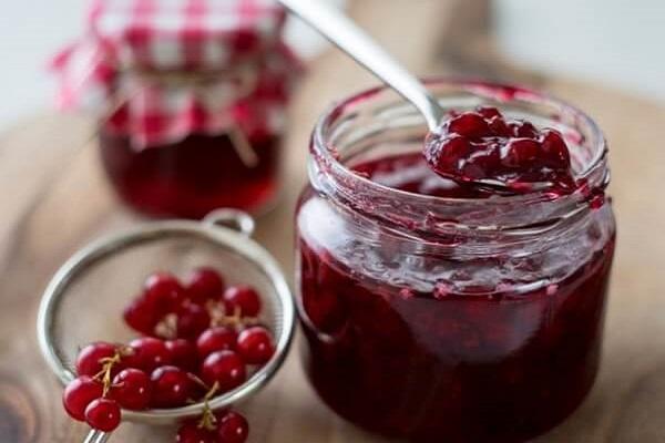 Beeren und Früchte 