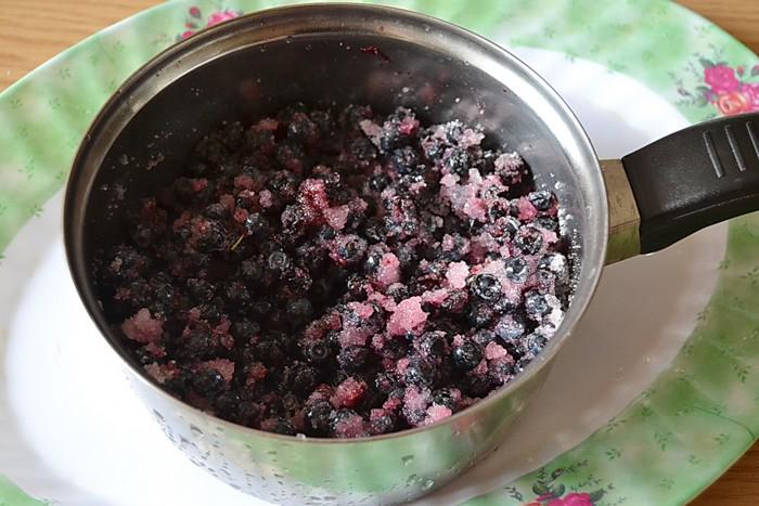 Blaubeermarmelade mit Äpfeln