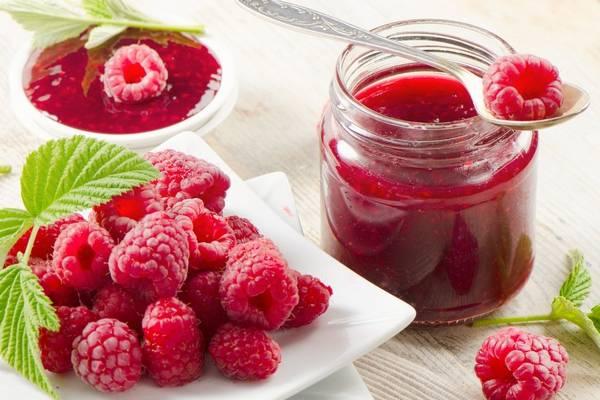 confiture de framboises à la gélatine 