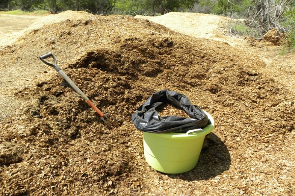 applying manure