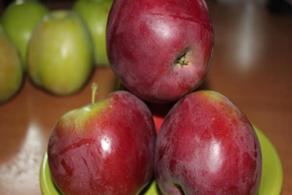 frutas na mesa 